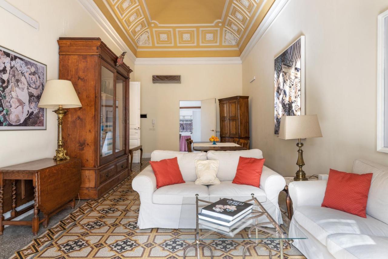 Appartement Center Historical Building Catane